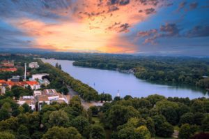 Maschsee Hannover bei Sonnenuntergang, Förderung für Klimaschutzprojekte