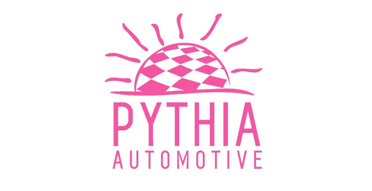Logo von Pythia Automotive, pinke Schrift auf weißem Hintergrund.